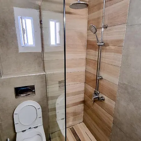 Anna Garden Apartman *