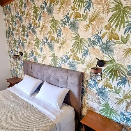 Anna Garden * Szidári